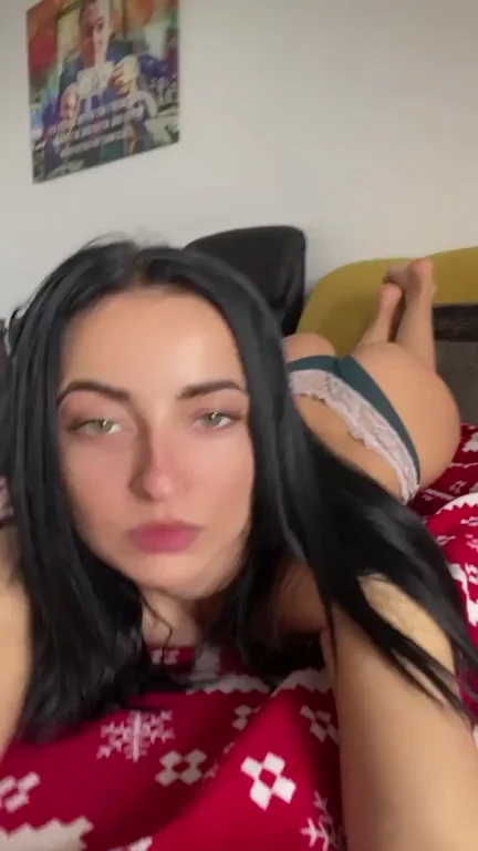 I need a volunteer redditor to spank my ass