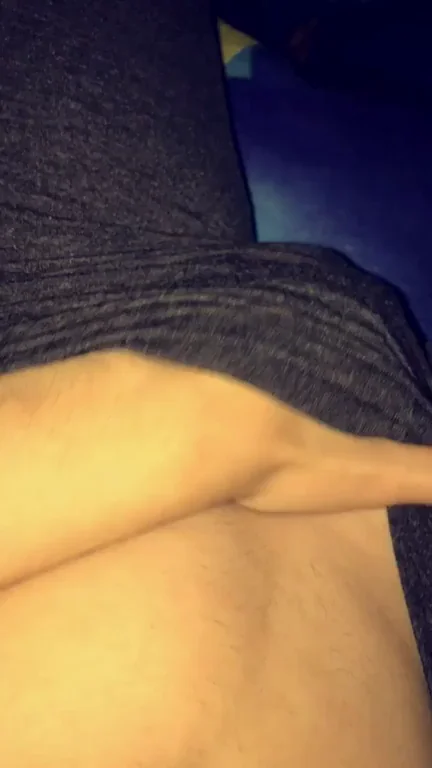 Something is bothering me inside my leggings 😁³