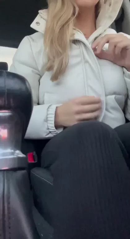 🚗 Fuck Me Hard in the Car & Risk Getting Caught 😈