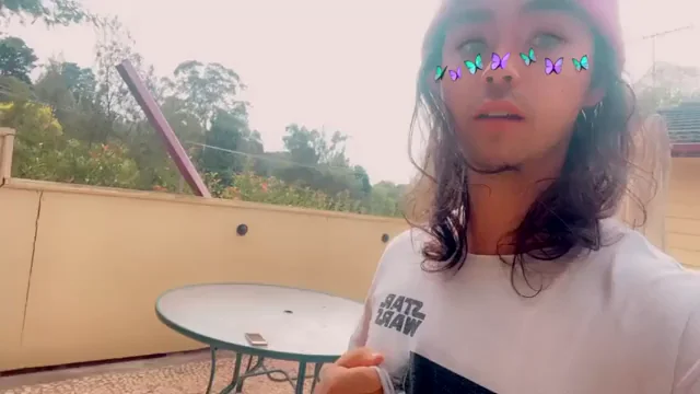 Aussie MILF's Outdoor Standing Doggy Tease