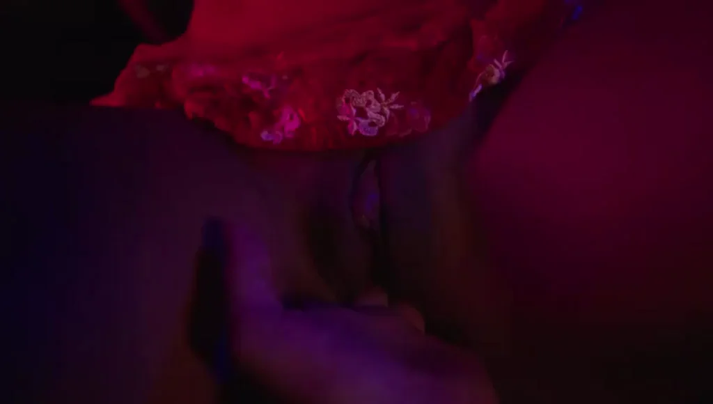 💦 I Love Fingering This Juicy Pussy Post-Orgasm 😍