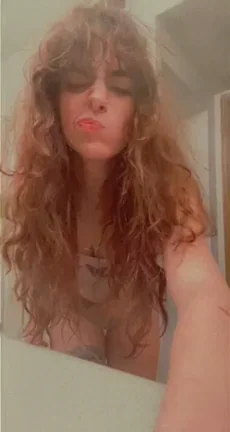 Skinny waist. Jiggly ass.