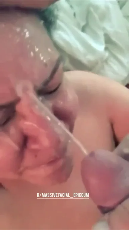 Mature Mom Didn't Expect this Cum Deluge From Her Son's Classmate ❤