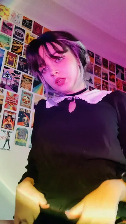 Your friendly-neighborhood altgirl is here to make you hard