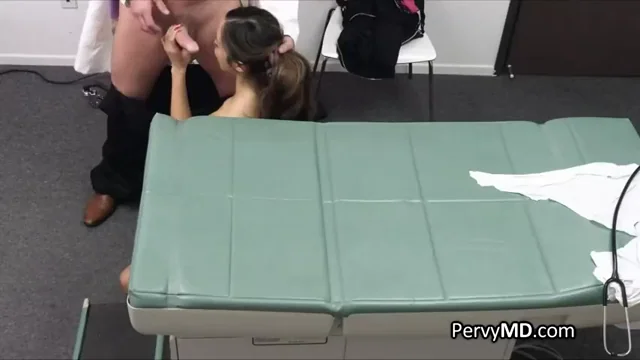 [Alexia Anders, 23] Asian patient milks doctors dick