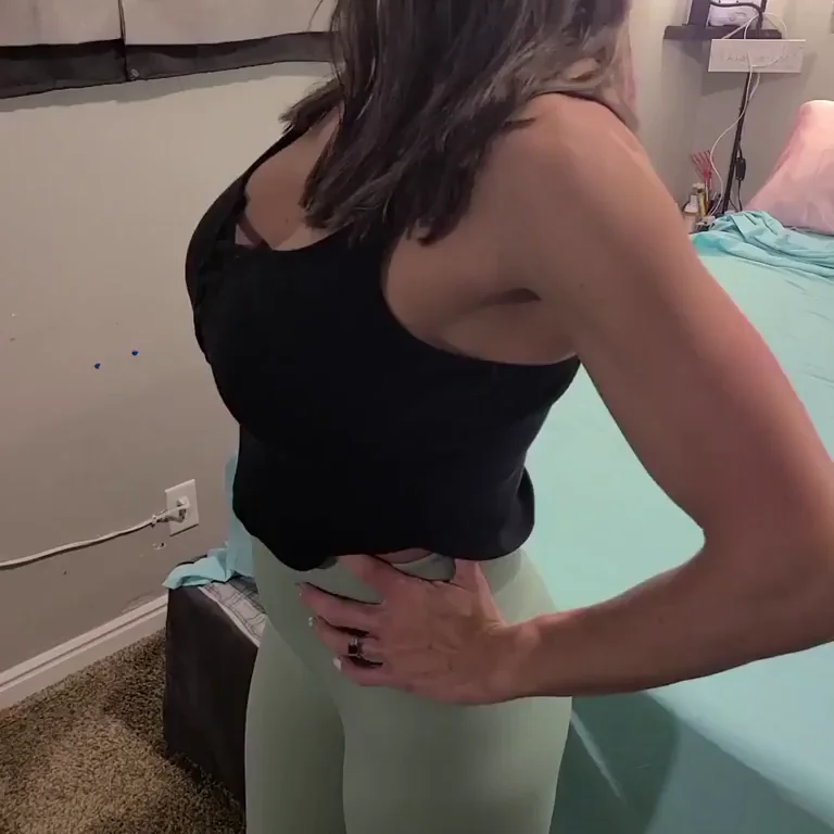 Yogapants are Too Sexy [oc]
