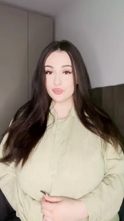 Peek-a-Boo Titty Tease