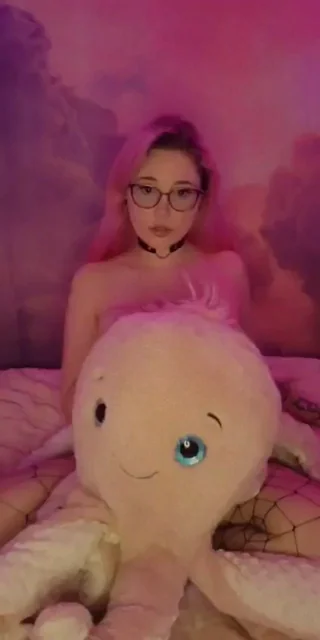 Hello Mr. Octopussy: Pink-Haired Slut Greets Her Tentacle Beast!