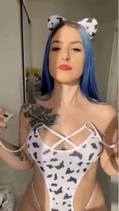 Catch livestreams from new SuicideGirls every day on our free OnlyFans profile! Model: Lizablue