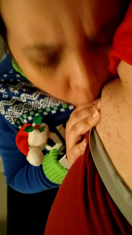 🎄Xmas Slut Deepthroats Cock & Gulps Every Drop of Cum💦🍆