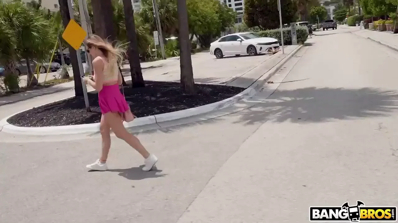 🔥 River Lynn's Shy Slutty Pussy Tease in Public & Van 🍑💦