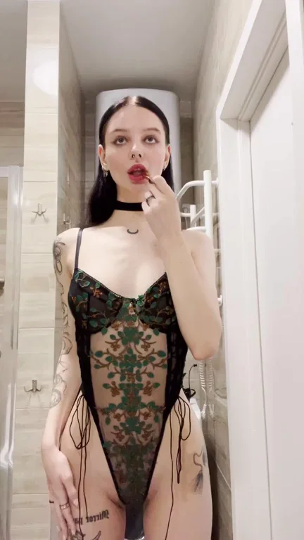19yo natural tits