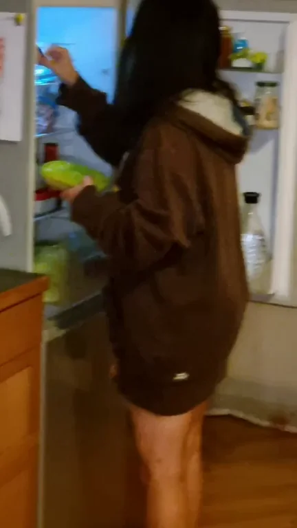 Raid the fridge at night: Get facefucked and your tits slapped