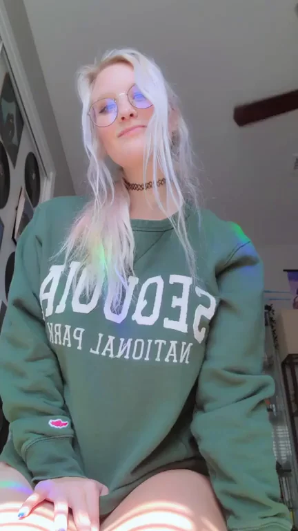 hi, here's my pussy 👆‹
