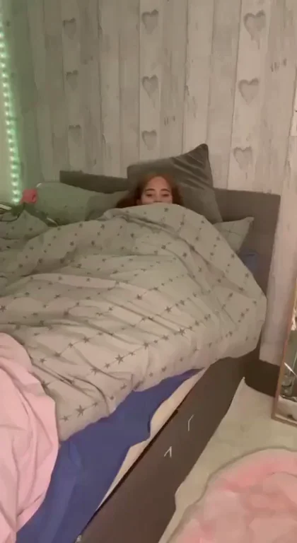 I'm a 2005, come join me in bed