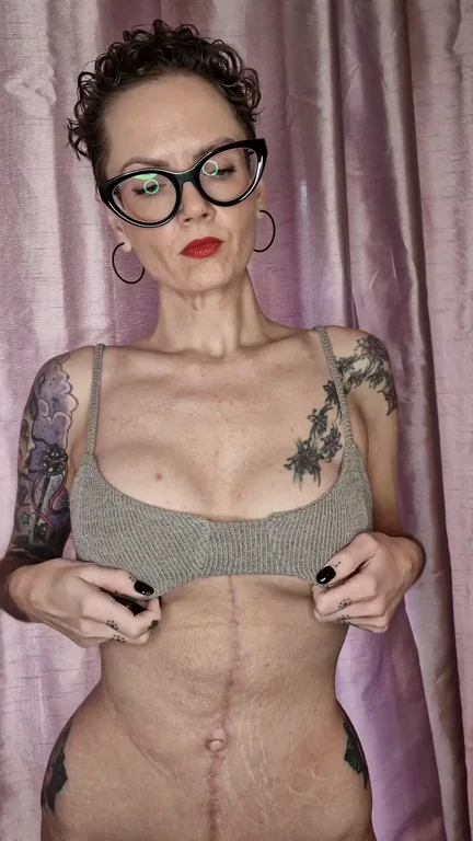 It's Titty Tuesday and I need your load all over me 😈❤❤