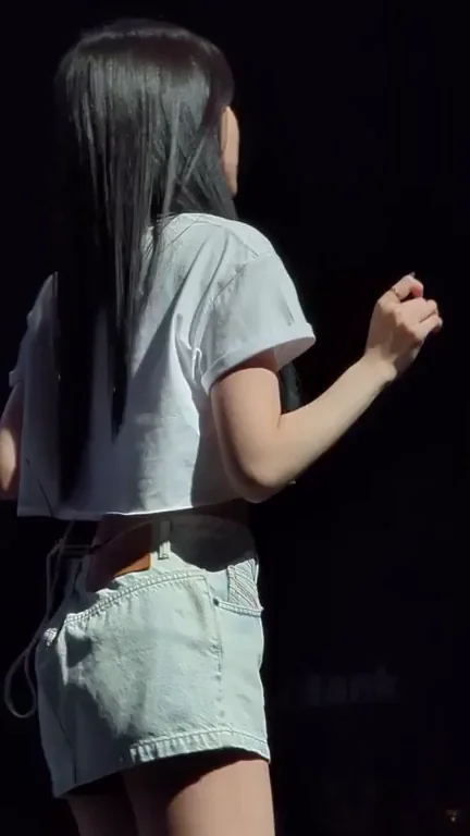 TWICE - Mina