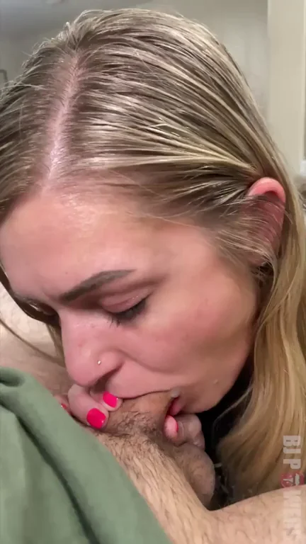 Nice and rough gets my pussy wet
