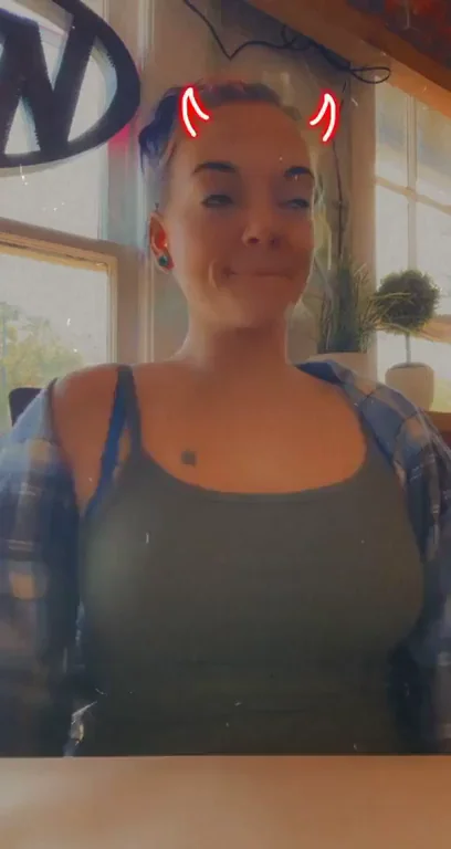 Just getting some breakfast ðŸ³ [GIF]