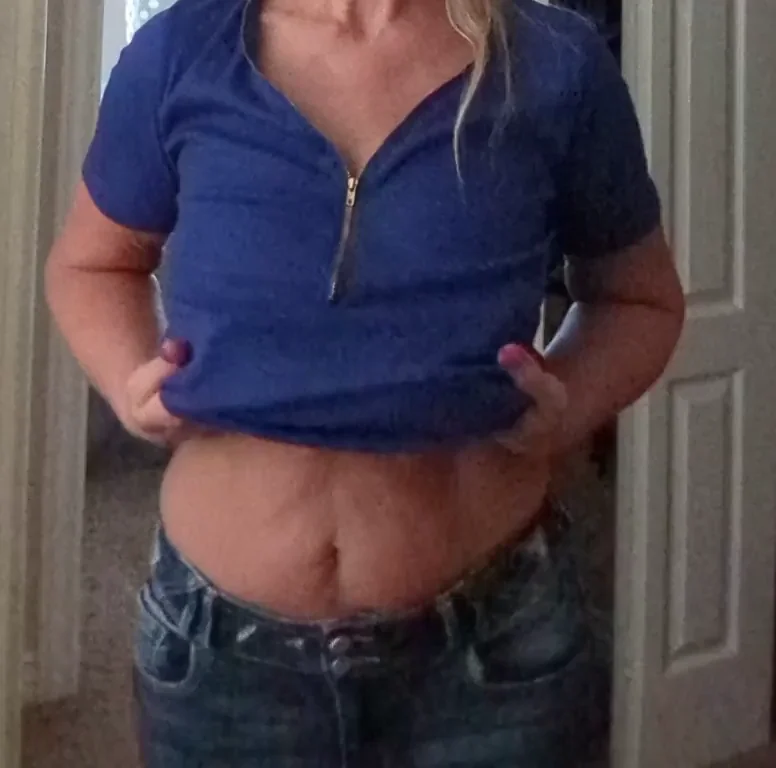 Naughty Wife Unzips to Change Your Mind 😈💋