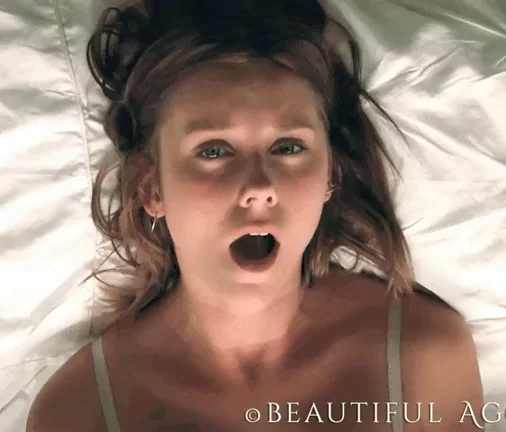 Cute Aussie Slut Fingers Herself to Wild Orgasm 😩💦