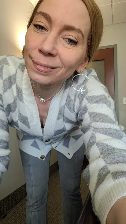 Silver Chevron Tease by 46yo MILF 🔥🍑
