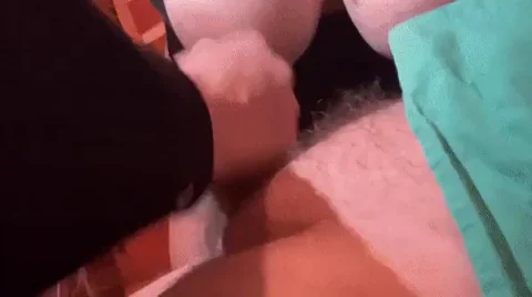 [FMF] Bunny jerks cum and my girl cleans it up.