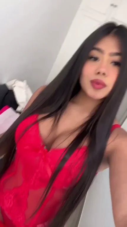 If you're hungry, just take a bite 🥵