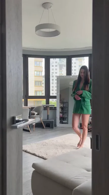 Step Sis Bursts In Naked & Teasing 🍑🔥 Would You Pound Her?