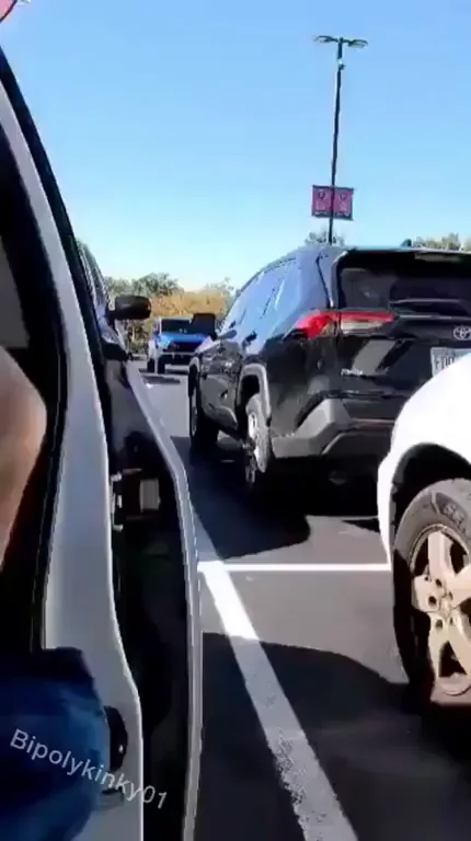 MILF Skips Changing Room, Strips Tits Out in Parking Lot Car 🚗🍒