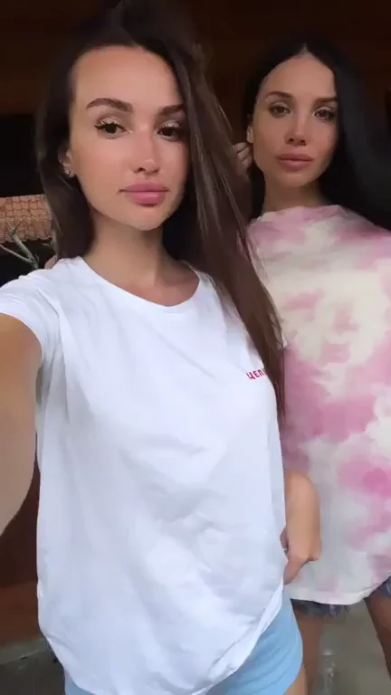 Hot Slutty Friends Tease Tits & Ass 🍑💦🔥