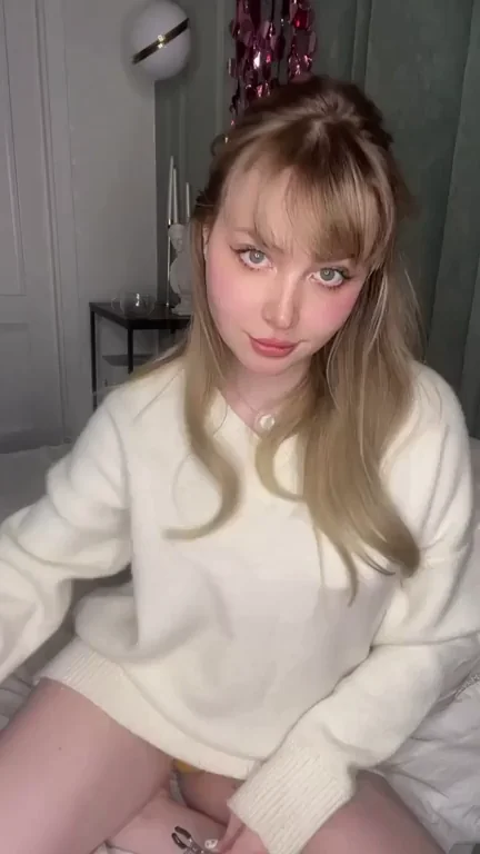 Pussy Clamp Tease: Blonde Teen Slut Gets Dripping Horny 😈🔥