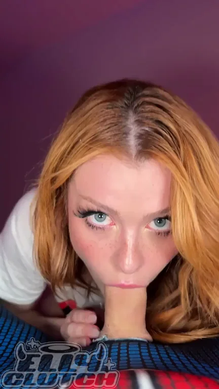 I'm a good girl who takes it down her throat til she cries