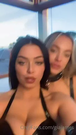 🔥 Blonde Babes Slobbering in Hot Dyke Kisses 💋