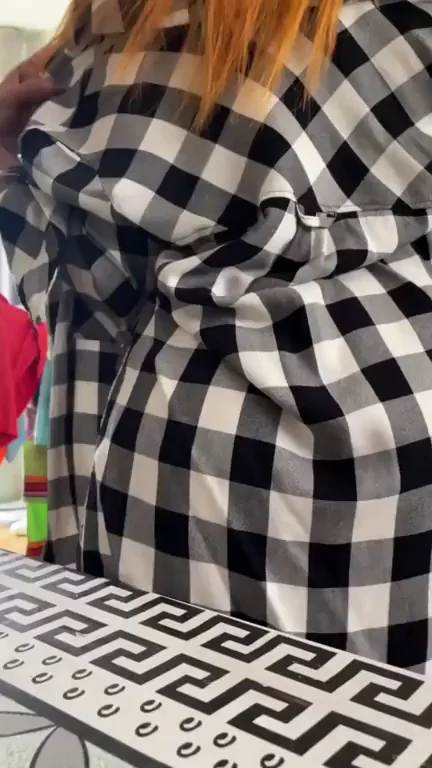 Italian Ass Feast: Dive into This Juicy Booty 😋🍑