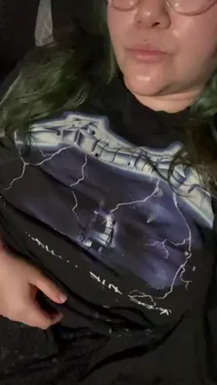 Neon Green Hair Slut Lifting Metallica Tee for Pierced Big Naturals 🍃🔥