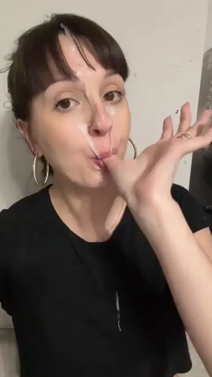 My favourite part is eating all the cum after the facial!