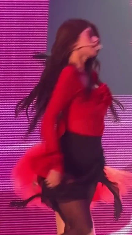 TWICE - Sana