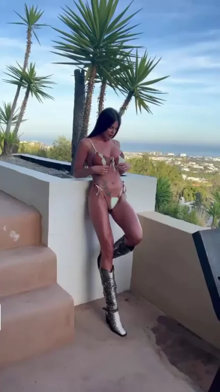 💪 Gym 5x/Week for This Toned Bikini Slut Bod 🔥