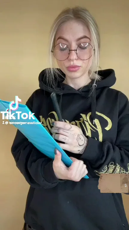 Skorpi057