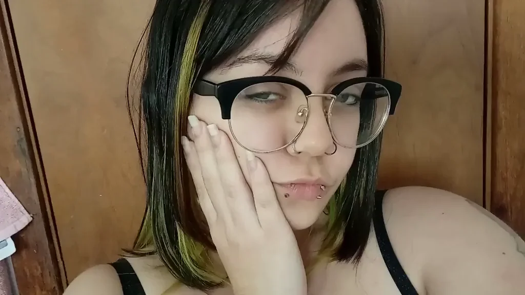 am i still cute with no make up on?