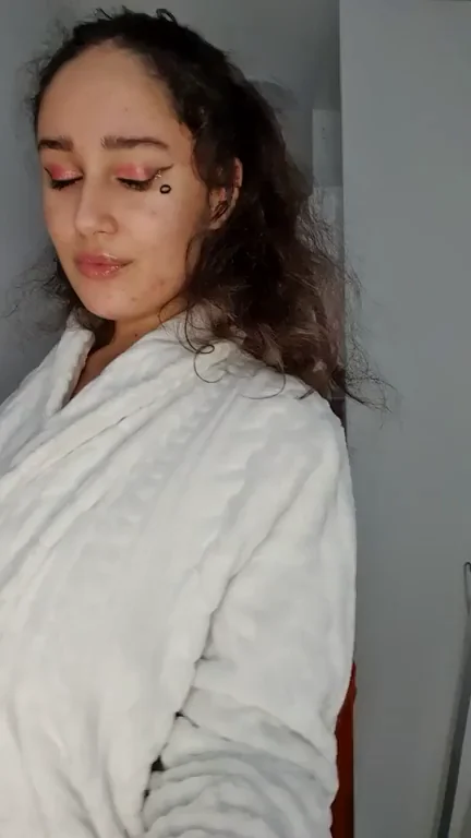 ? LIMITED TIME $5 ONLYFANS ? 21 ? your fav European girl on the Internet ? custom content ? always in your dm's ?? cum and sub ? All Links In Comments?