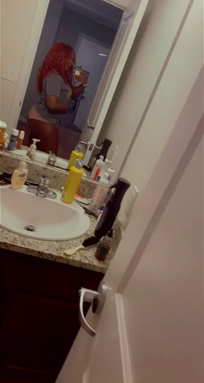 Tell Me All the Naughty Shit You'd Do to This Thick Ebony Ass 😈🍑