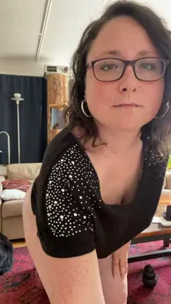 Who would love to come over and fuck me now?