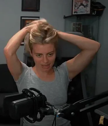 Elyse Willems Braless Tease in Tight Tee 😈🍒