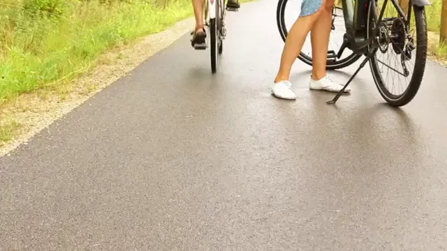 Flashing Naked Body At The Road