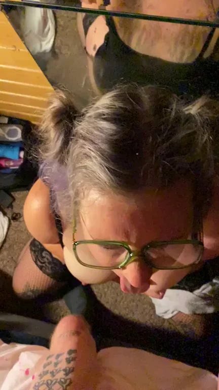 Cum-Loving Slut Craves My Huge Load 💦🍆👓