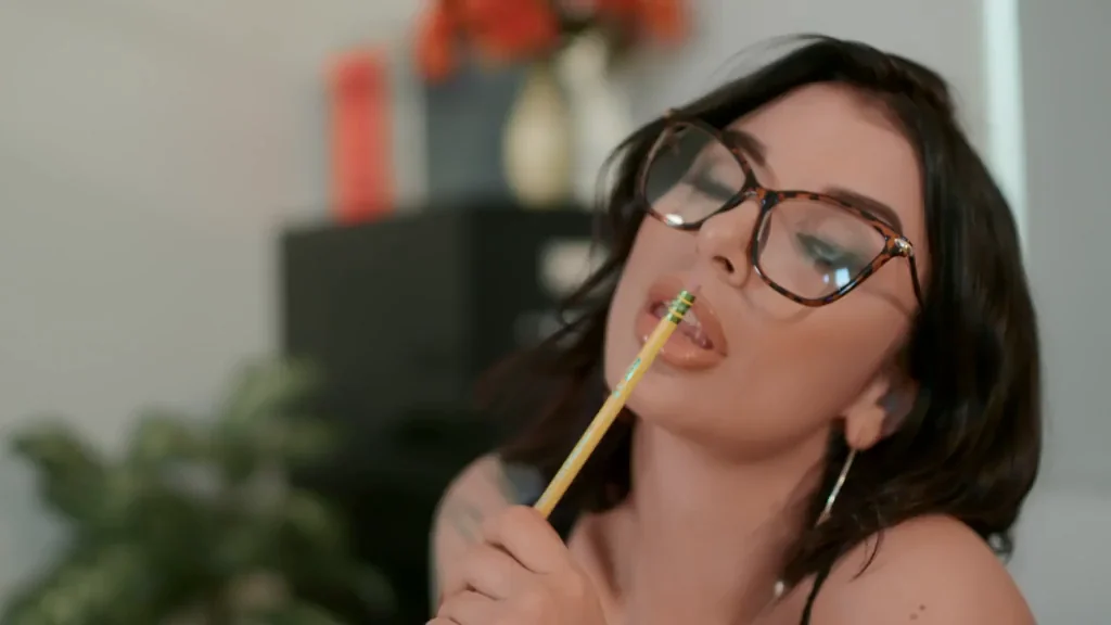 🍑 After-Hours Office Anal Slam with Ivy Lebelle & Small Hands 💦