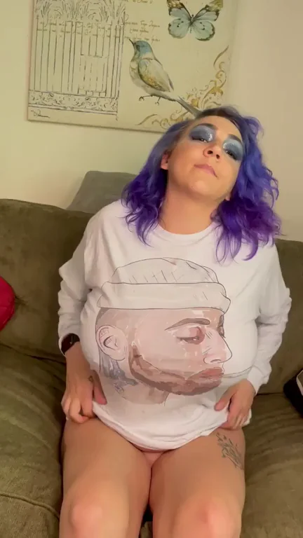 🧀 Hiding Massive Tits Behind Easy Mac Tee & Cheesy Raps 🔥