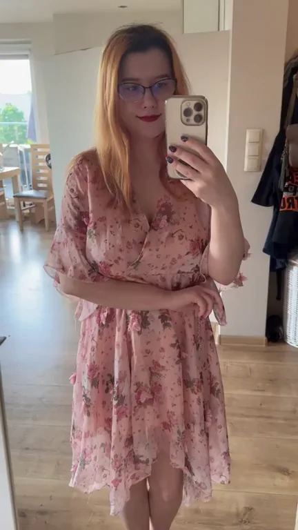 Would you go under my dress and play with my innie?